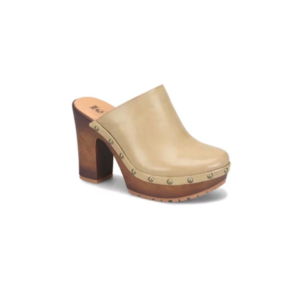 Korks Women Tan Beige Studded Platform Clogs Block Heel Mules Size 8M